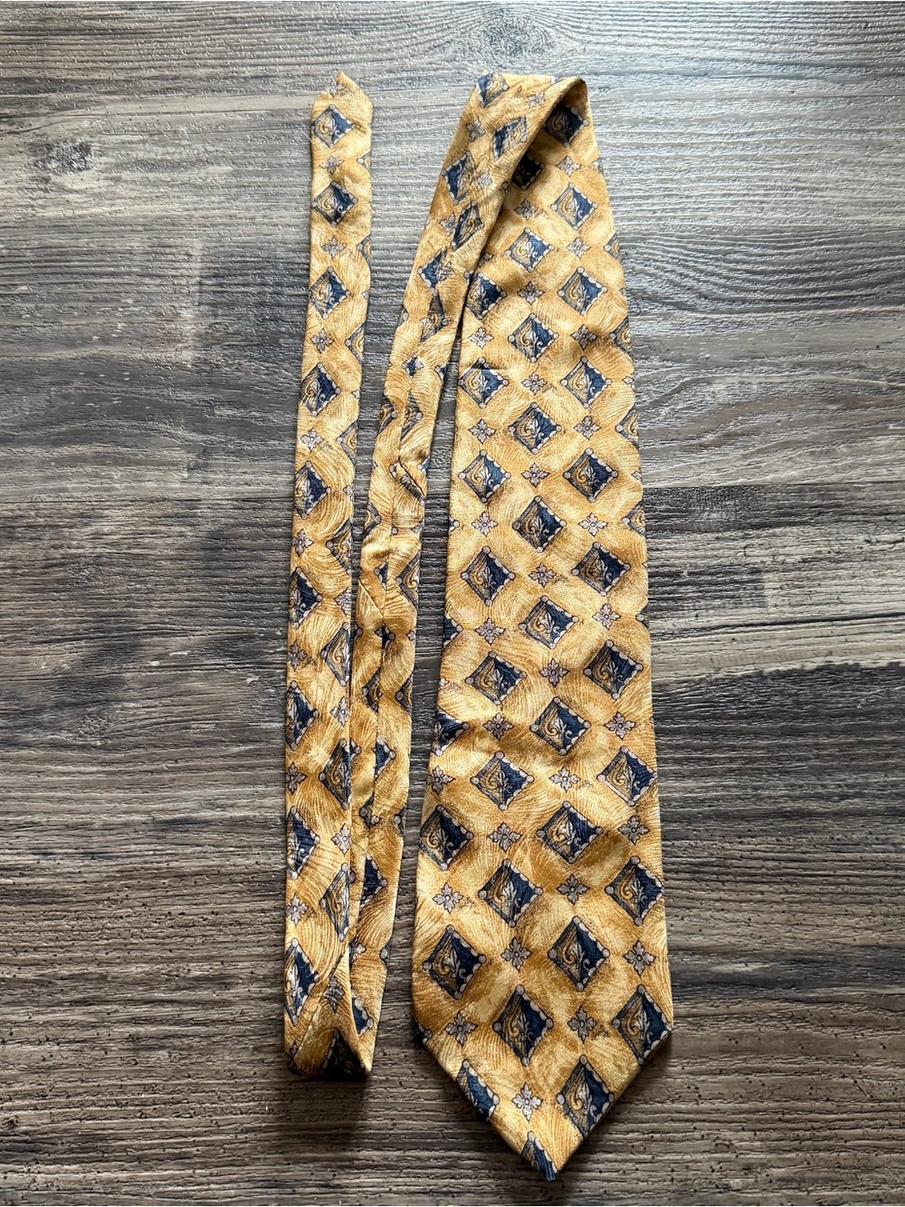 Stafford Executive Men's Gold Blue Gray Geometric Woven 100% Silk Pointed Tie